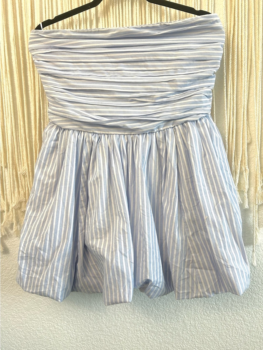 Hollister Blue Stripe Strapless Bubble Hem Romper Dress Smocked Built-In Shorts - Picture 4 of 13